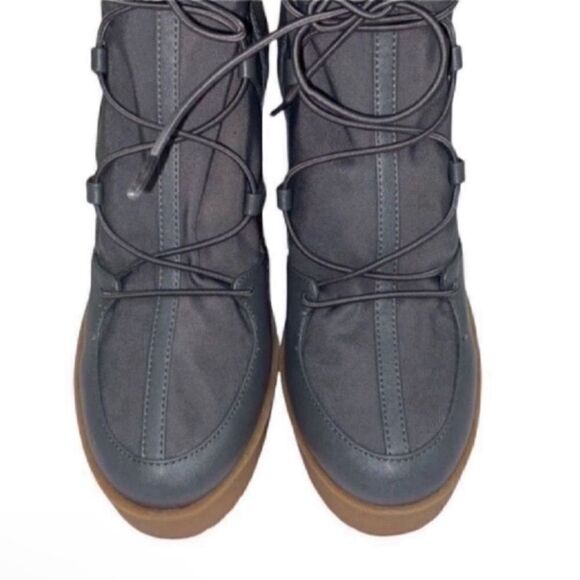 Steve Madden Gray Ankle Sock Bootie(Size 8M) - Picture 8 of 9